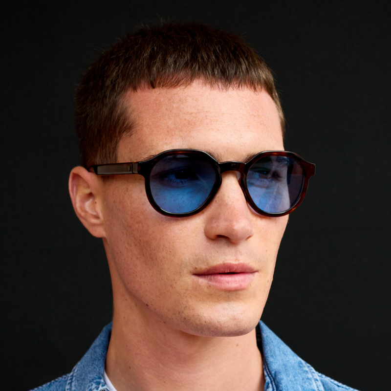 Tortoise frame, Refresh lens