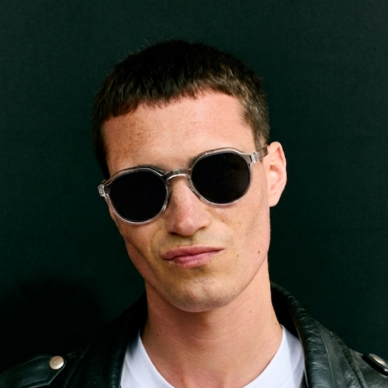 Crystal frame, Shade lens